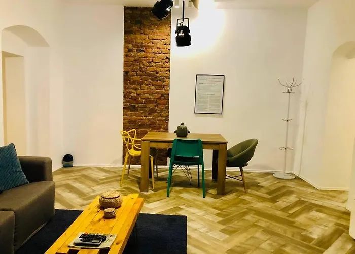 Joy Libertatii 9mai 7 דירה